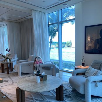 exhale Spa - Lounge area - Day Spas Near Me - Bal Harbour, Florida