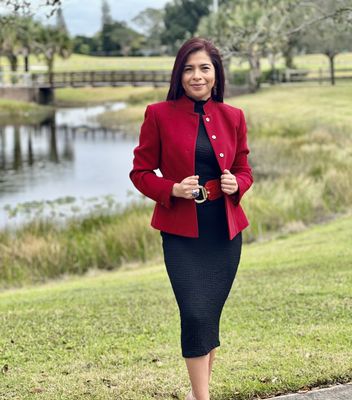 Eva Bustamante - Xtreme International Realty