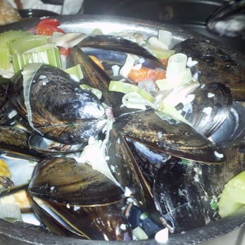 Monk's Cafe - Small pot of Provençe mussels - Pubs Near Me - Philadelphia, Pennsylvania Monk's Cafe - Small pot of Provençe mussels - Pubs Near Me - Philadelphia, Pennsylvania