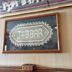 J & B Bar - Good eats