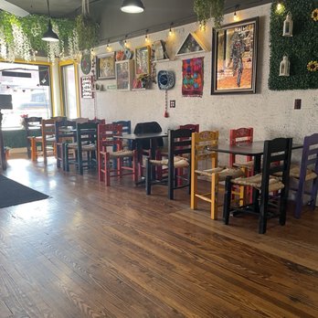 Tik Takos - Interior. Spotless and colorfully decorated. - Tacos Near Me - Brookville, Ohio