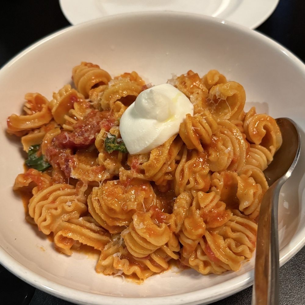Fiorella Noe - Radiatore alla vodka diavolo - Italian Near Me - San Francisco, California