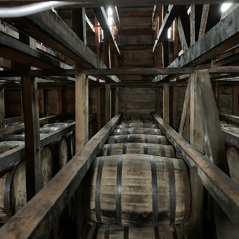 Maker's Mark Distillery - Tours Near Me - Loretto, Kentucky