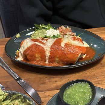 Agave Azul Cocina Mexicana - Windermere - Vegetarian burrito - Mexican Near Me - Windermere, Florida Agave Azul Cocina Mexicana - Windermere - Vegetarian burrito - Mexican Near Me - Windermere, Florida