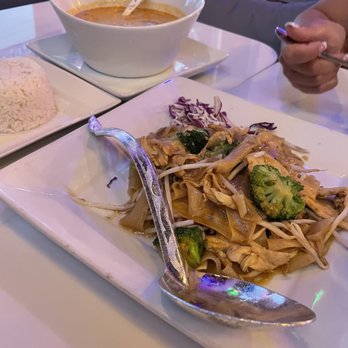 Thai Spice - Pad see ew - Thai Near Me - Albuquerque, New Mexico