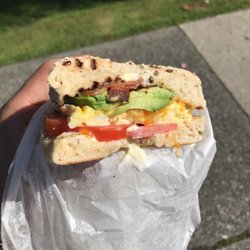 Nunu's Sandwich Bar