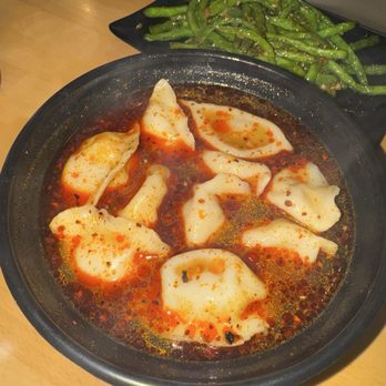 Dumpling World - Sweet Beef & Onion Spicy And Sour Dumplings 牛肉洋葱酸汤水饺 - Chinese Near Me - Austin, Texas