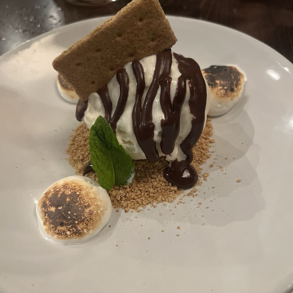 Leo Annapolis - Deconstructed s'mores with vanilla ice cream - Bars Near Me - Annapolis, Maryland Leo Annapolis - Deconstructed s'mores with vanilla ice cream - Bars Near Me - Annapolis, Maryland