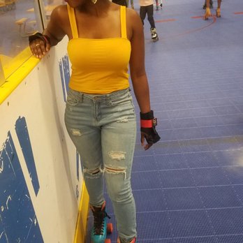 Pier 2 at Brooklyn Bridge Park - Skating Rinks Near Me - Brooklyn, New York