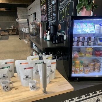 Woodward Corner Market - Grocery Near Me - Royal Oak, Michigan