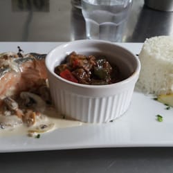 Bleu Pourpre - Saumon, riz, ratatouille