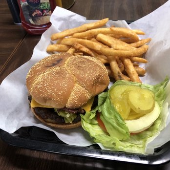 The Old Mill - Grande Burger! - Comfort Food Near Me - Estancia, New Mexico The Old Mill - Grande Burger! - Comfort Food Near Me - Estancia, New Mexico