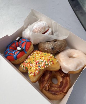 Sarah Donuts by null