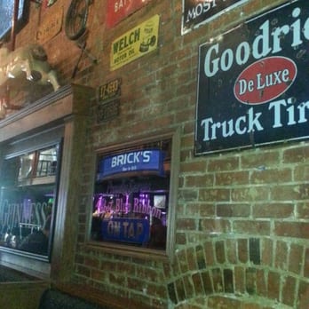 Brick's Bar & Grill - Burgers Near Me - Cedar Rapids, Iowa