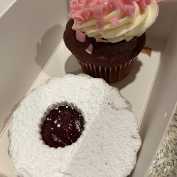 Sorrento Bakery - Linzer tart & Red Velvet Cupcake! - Bakeries Near Me - East Hanover, New Jersey Sorrento Bakery - Linzer tart & Red Velvet Cupcake! - Bakeries Near Me - East Hanover, New Jersey