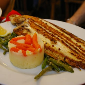 Can Coll - Restaurants Near Me - La Escala, GI