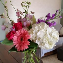 Beautiful arrangement that was delivered.