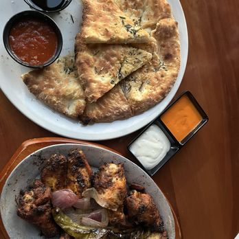 Tommy's Tavern + Tap - Pizza Near Me - Staten Island, New York