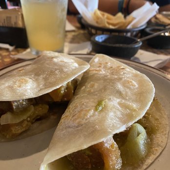 La Mexicana - Tacos de Chicharron en Salsa Verde Agua de melón - Mexican Near Me - Houston, Texas La Mexicana - Tacos de Chicharron en Salsa Verde Agua de melón - Mexican Near Me - Houston, Texas