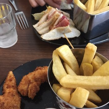 An Corcan - Chicken bacon club and chicken gougons. - Seafood Near Me - Waterville, D