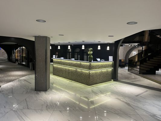 Martin's Château du Lac by null