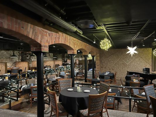 The Earle Restaurant by null