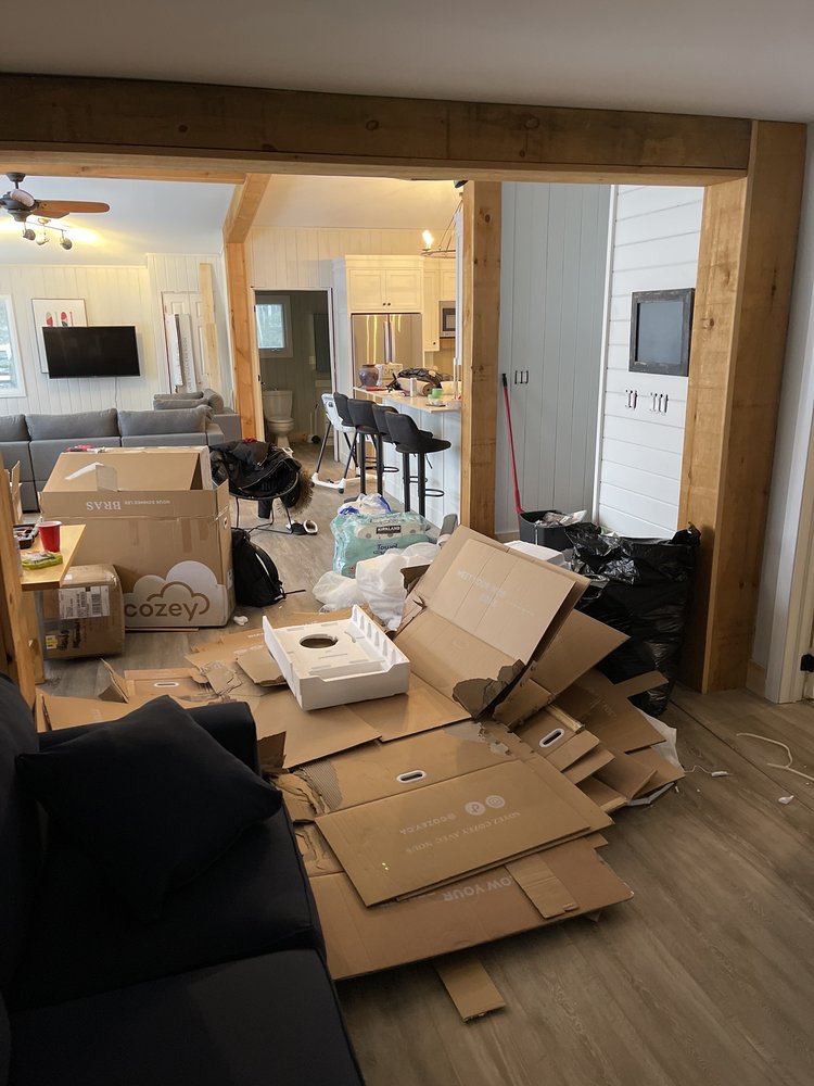 THE HATCH, MUSKOKA Updated July 2024 1384 Fish Hatchery Road