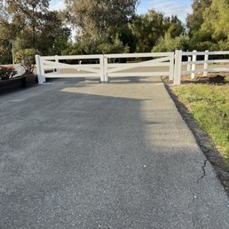 Gate