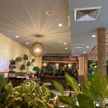 Miso Ramen and Hibachi - Interior - Sushi Bars Near Me - Mineola, New York