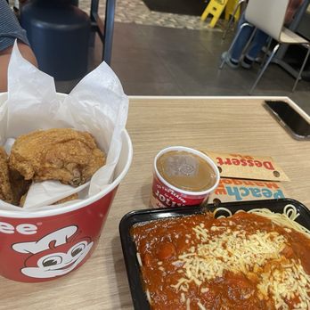Jollibee - Fast Food Near Me - Carson, California