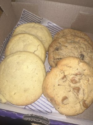 Insomnia Cookies by null