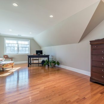 Brandon Tabassi Relocation Group, RE/MAX Partners - 3 Gardner Ave, Master Suite - Real Estate Agents Near Me - Andover, Massachusetts