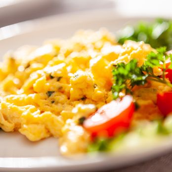 Hotel Zur Bever - Frühstücksbuffet mit regionalen Produkten - Hotels Near Me - Telgte, NW