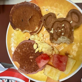 Chef Mickey's - Those pancakes and waffles did NOT last long - American Near Me - Lake Buena Vista, Florida