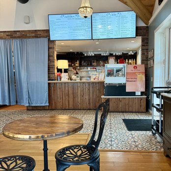 Cafe de Paris - Coffee & Tea Near Me - North Myrtle Beach, South Carolina