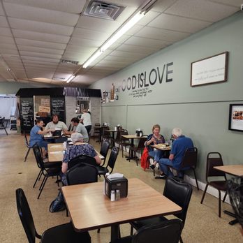 Dewberry Cafe - Inside view from the door - Cafes Near Me - Columbus, Texas