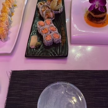 Kashi - Stamford - Crab cakes , and rolls - Japanese Near Me - Stamford, Connecticut Kashi - Stamford - Crab cakes , and rolls - Japanese Near Me - Stamford, Connecticut