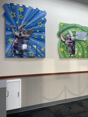 Chuck E. Cheese by null