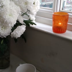 Late Night Beauty Salon - Small salon but cute, and a cup of tea.