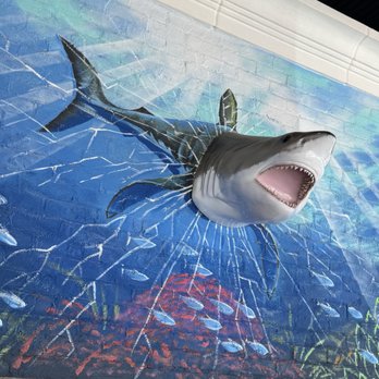 The Catch - Decor - Seafood Near Me - Houston, Texas