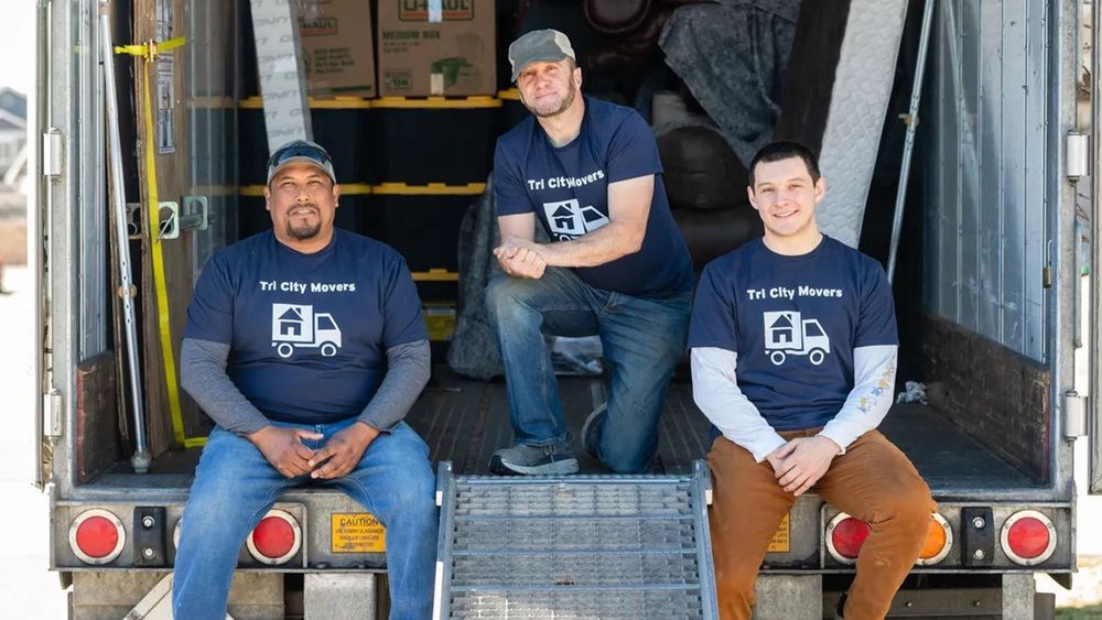 TRI CITY MOVERS LLC