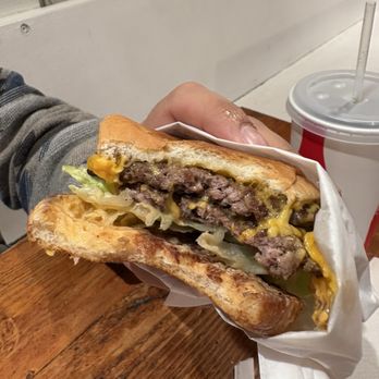 Willie's Burgers - Double burger - American Near Me - Sacramento, California Willie's Burgers - Double burger - American Near Me - Sacramento, California
