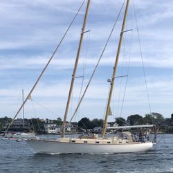 Gloucester Schooner Festival - Beautiful Schooners Large & Small sail the waters @ The FREE Gloucester Schooner Festival Labor Day Weekend in Gloucester MA