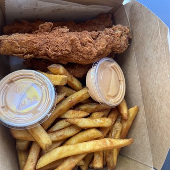 Mrs. Pho - 4. Chicken Strips Combo - Fast Food Near Me - Concord, California