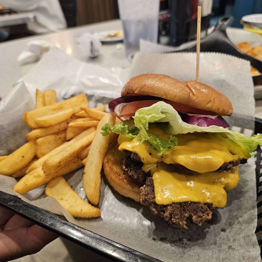 Downtown Diner - BURGER - Diners Near Me - Celebration, Florida Downtown Diner - BURGER - Diners Near Me - Celebration, Florida