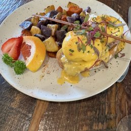 Mom's Benedict Mom's Benedict