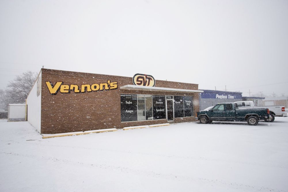 VERNONS SVT Updated July 2024 11 Reviews 2308 50th St, Lubbock
