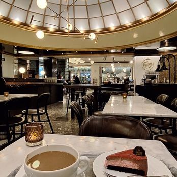 Karl Fazer Café - Coffee and cake with a view - of this fantastic ceiling - Coffee & Tea Near Me - Helsinki, 18
