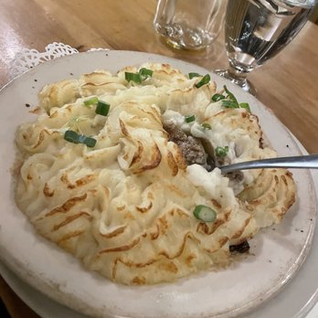 The Killarney - Shepard's Pie - Burgers Near Me - Ludlow, Vermont