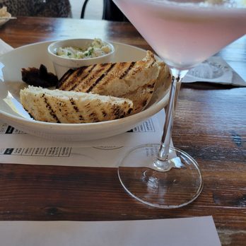 TAVERNA - Appetizer & cocktail - Italian Near Me - Jacksonville, Florida